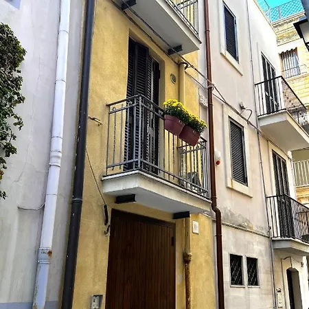 Palazzo Barone,nel Cuore Del Borgo Antico. Appartamento