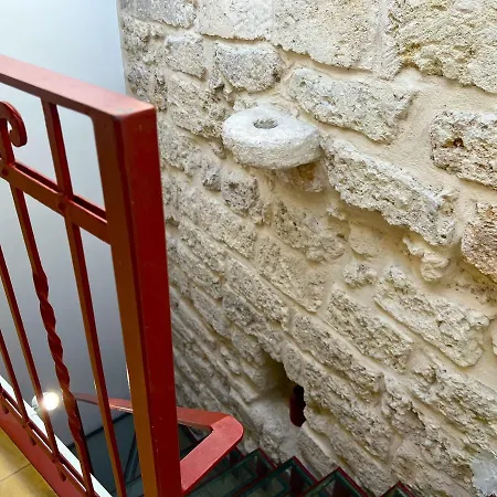 Apartment Palazzo Barone,nel Cuore Del Borgo Antico.