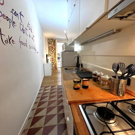 Palazzo Barone,nel Cuore Del Borgo Antico.