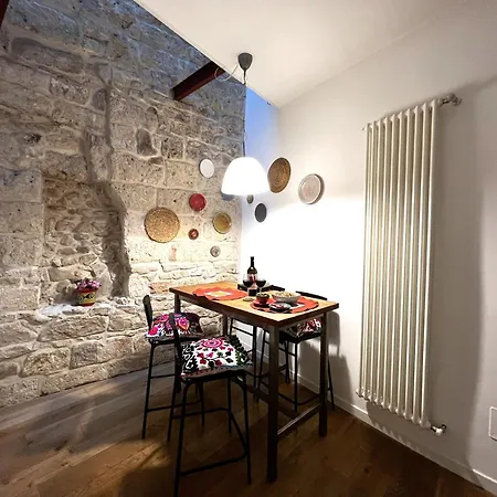 Palazzo Barone,nel Cuore Del Borgo Antico. Appartamento